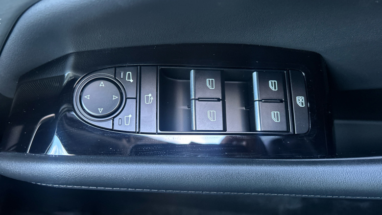 Mazda 3 2.5 e-Skyactiv G MHEV [140] Takumi 5dr Petrol Hatchback